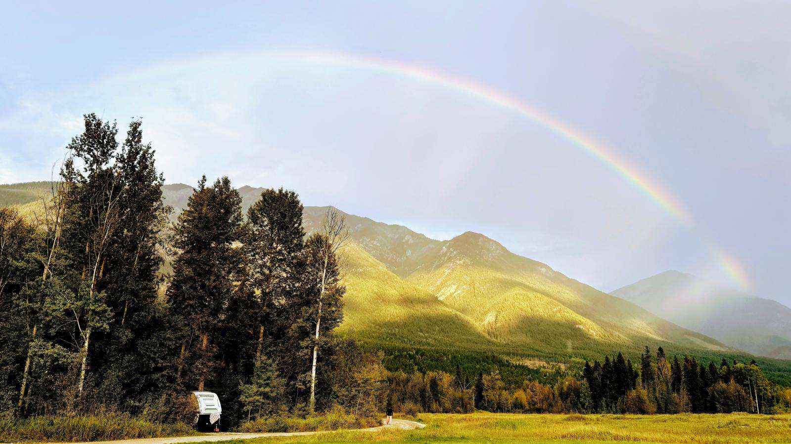 Golden Riverfront Campground Rainbow